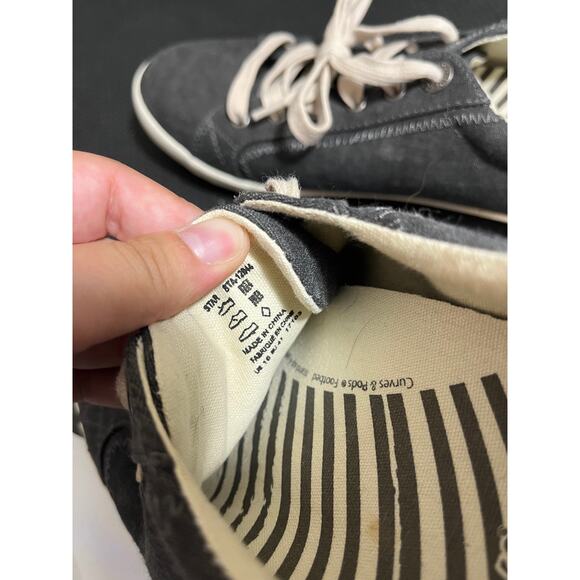 Taos Gray Charcoal‎ Star Canvas Lace Up Low Top Casual Sneakers Womans Size 10 - Picture 7 of 7